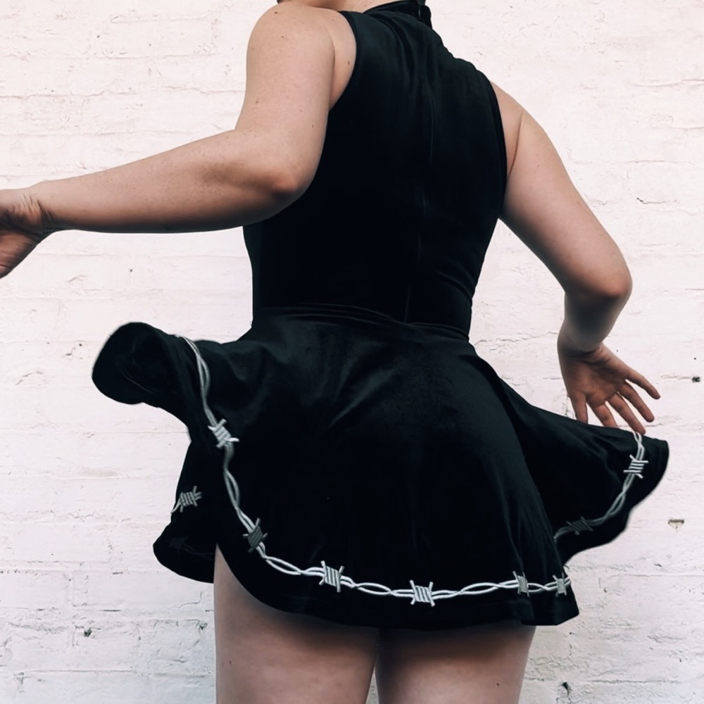 Fashion Brand Company Pammy Skate Romper Size S